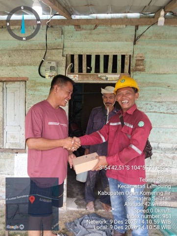 DESA TEBING SULUH SALURKAN BANTUAN KWH RUMAH KEPADA MASYARAKAT
